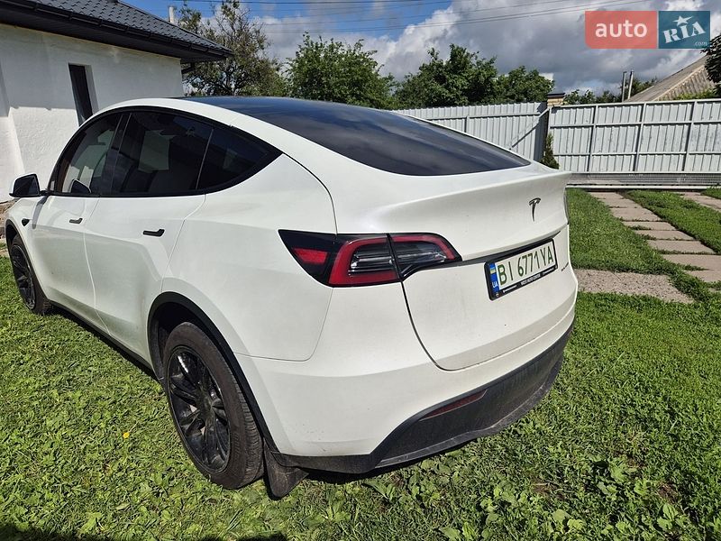 Позашляховик / Кросовер Tesla Model Y 2022 в Полтаві