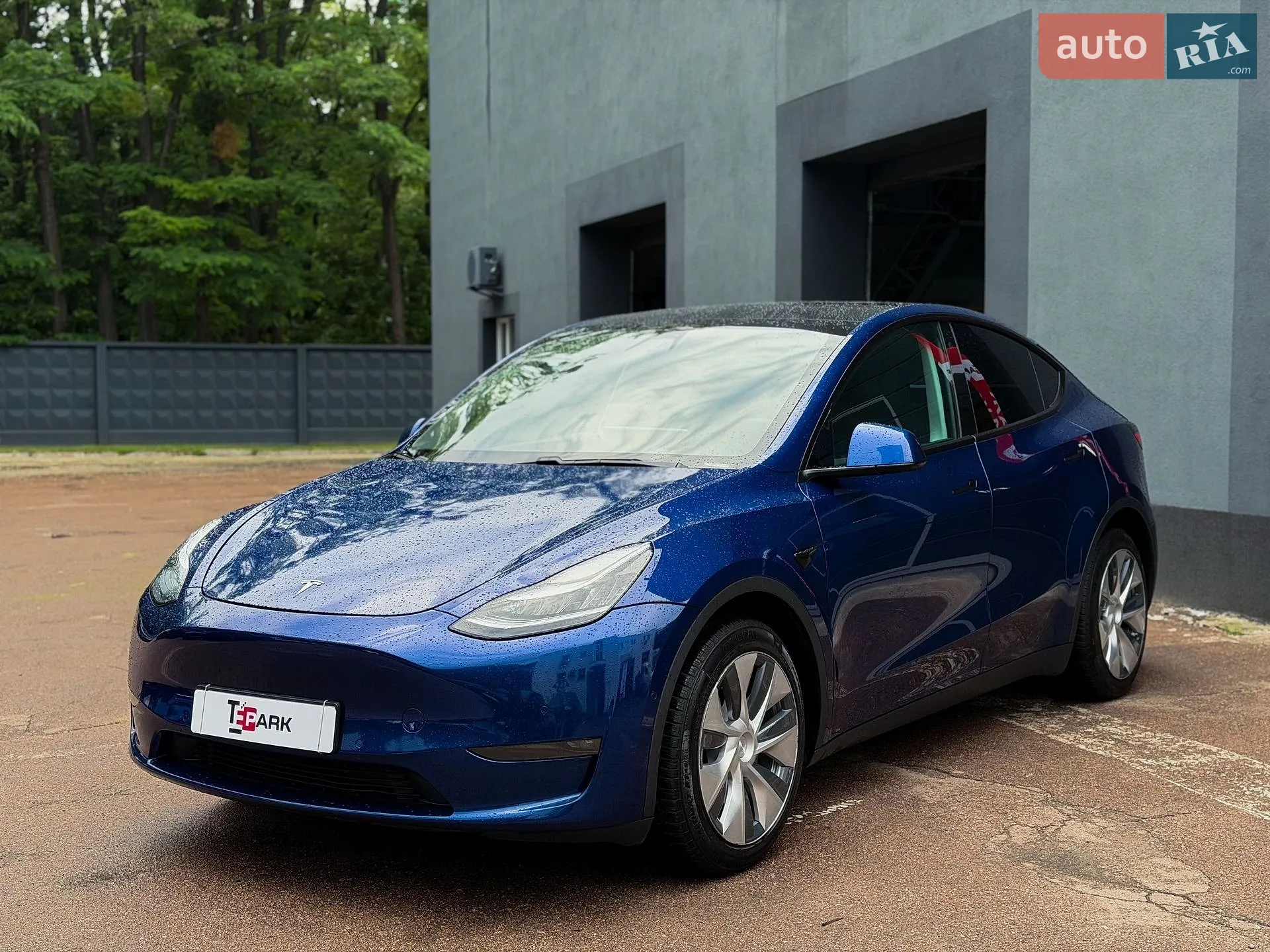 2020 Tesla Model Y - мініатюра 4