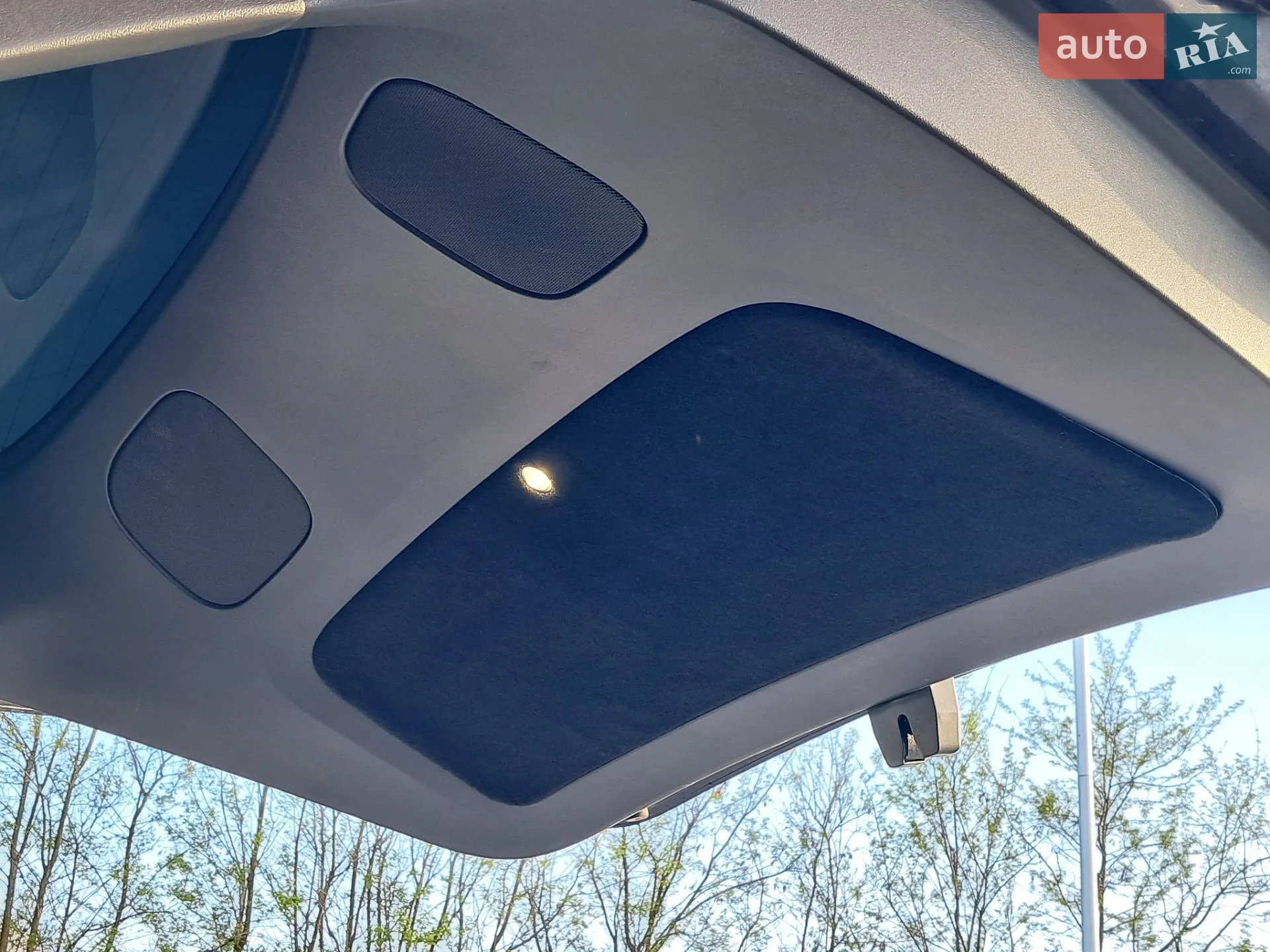 2024 Tesla Model Y - мініатюра 42