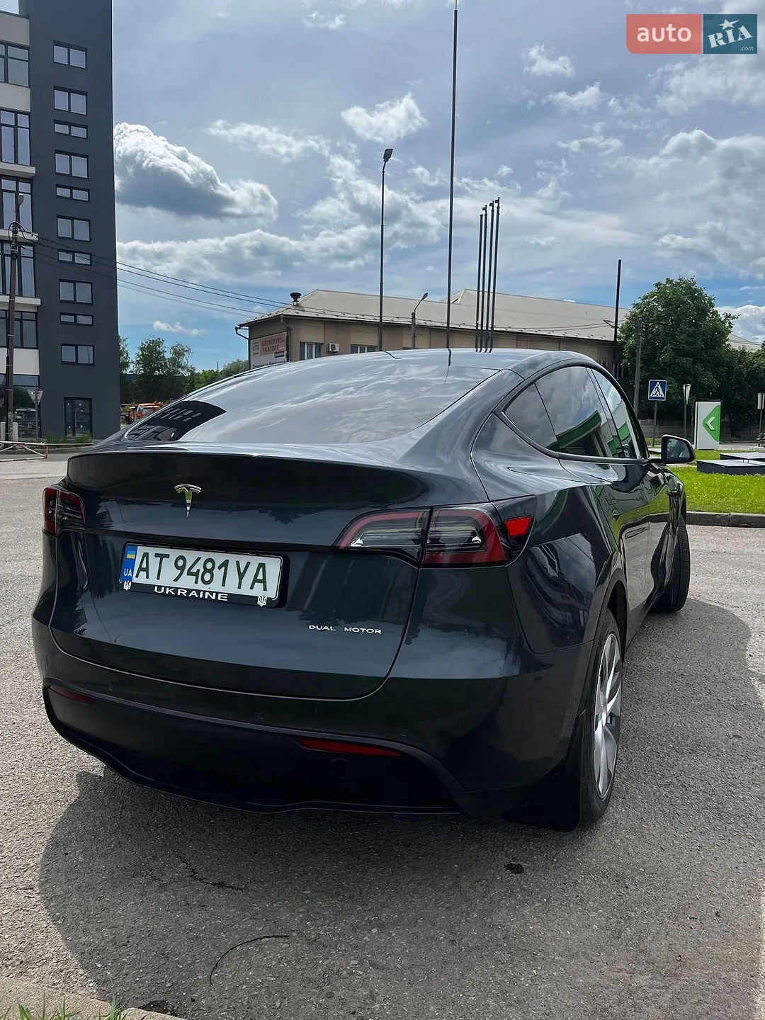 2021 Tesla Model Y - мініатюра 8
