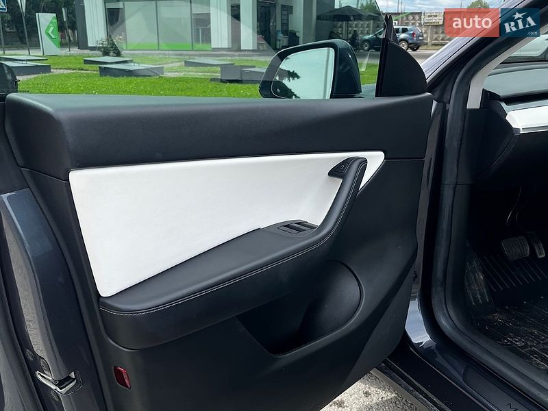 Позашляховик / Кросовер Tesla Model Y 2021 в Іваниківці фото 13 Позашляховик / Кросовер Tesla Model Y 2021 в Іваниківці