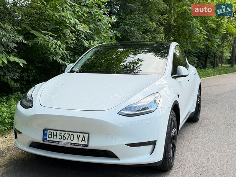Позашляховик / Кросовер Tesla Model Y 2023 в Одесі фото Позашляховик / Кросовер Tesla Model Y 2023 в Одесі