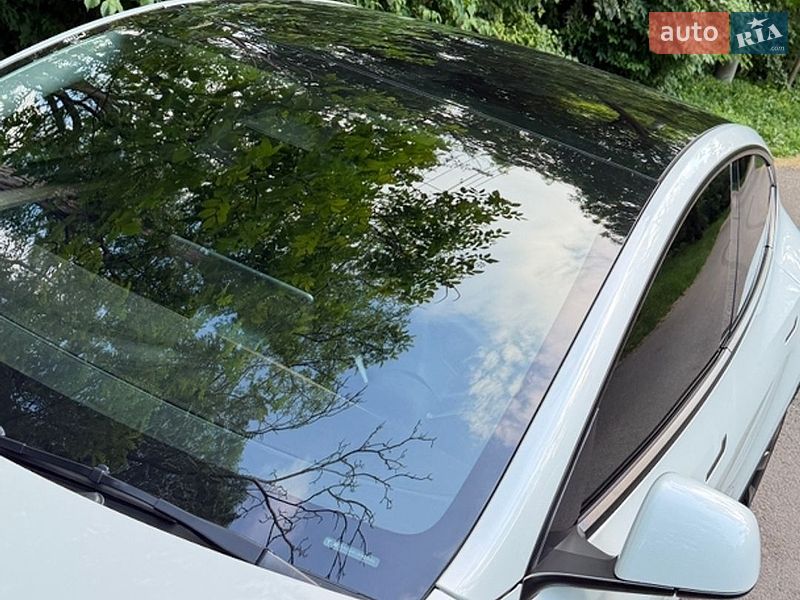 Позашляховик / Кросовер Tesla Model Y 2023 в Одесі фото 10 Позашляховик / Кросовер Tesla Model Y 2023 в Одесі
