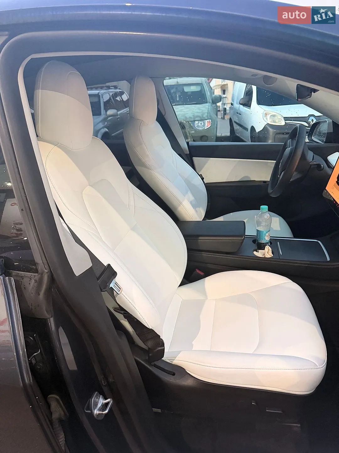 2022 Tesla Model Y - мініатюра 11