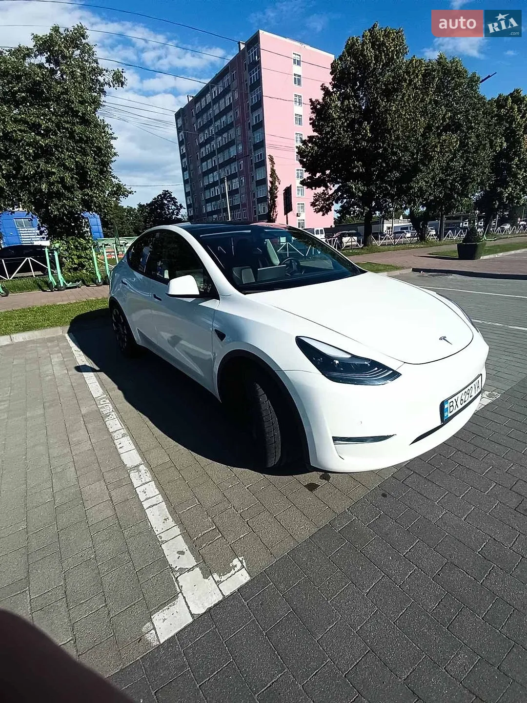 2022 Tesla Model Y - мініатюра 4