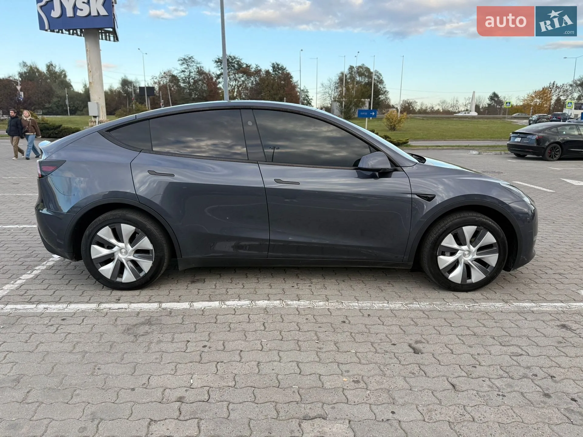 2023 Tesla Model Y - мініатюра 5