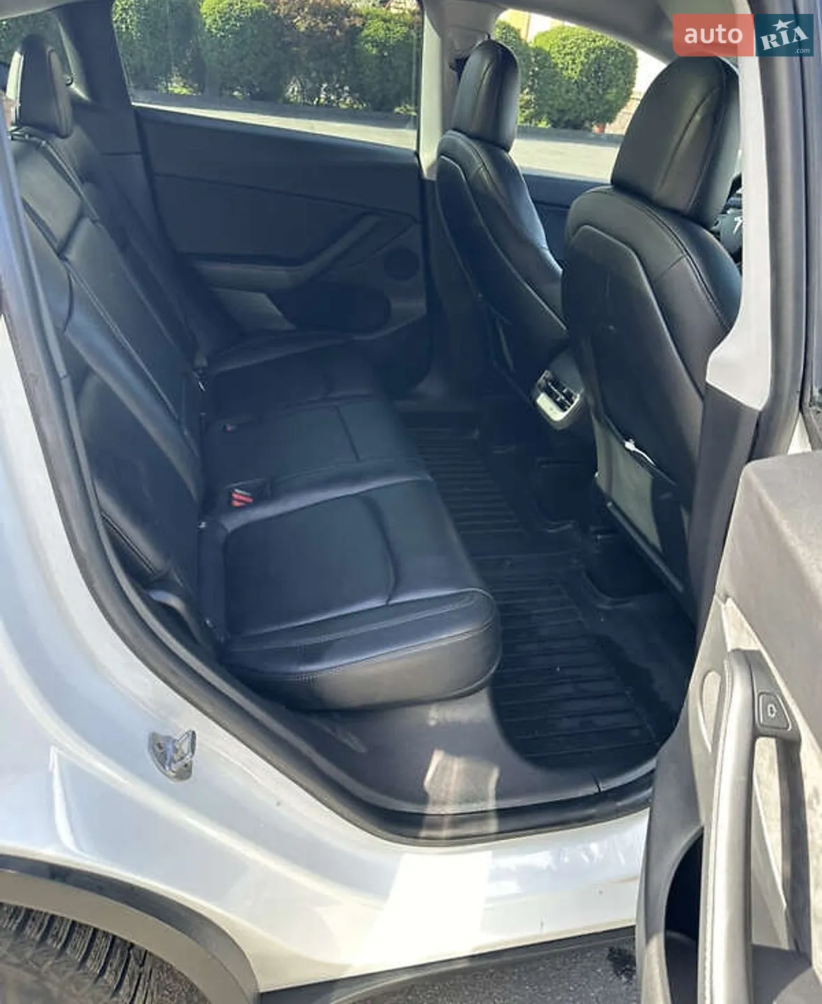 2021 Tesla Model Y - мініатюра 4