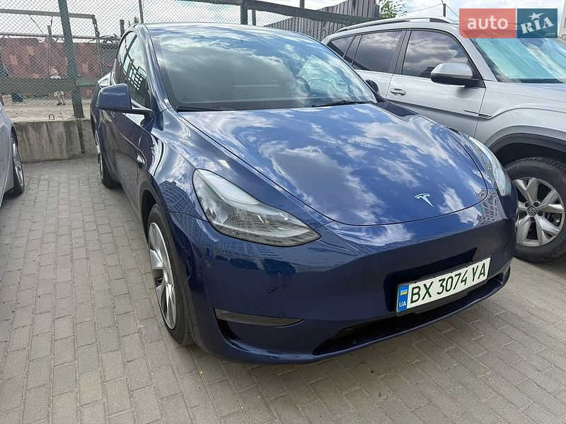 Позашляховик / Кросовер Tesla Model Y 2023 в Хмельницькому