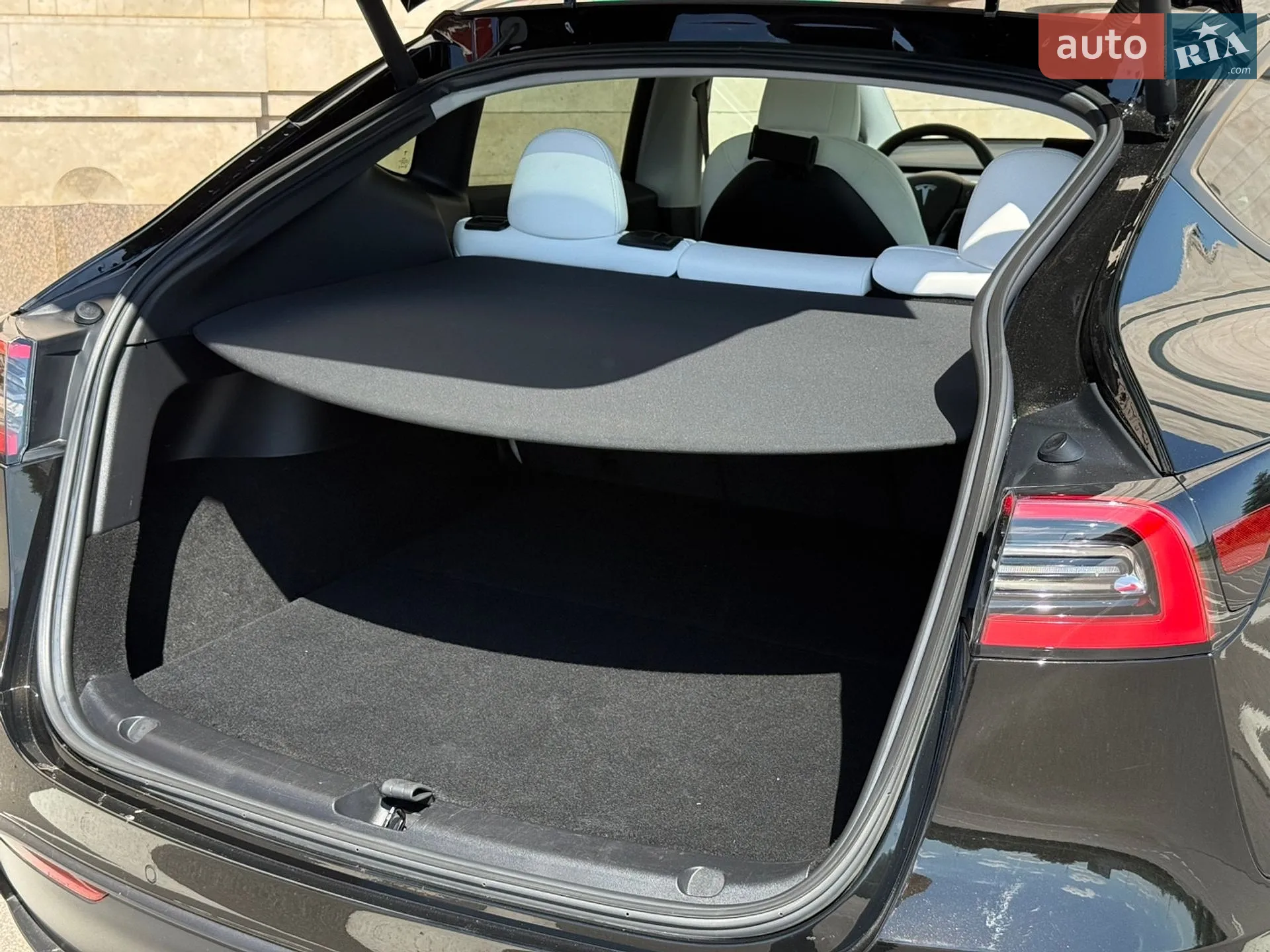 2021 Tesla Model Y - мініатюра 15