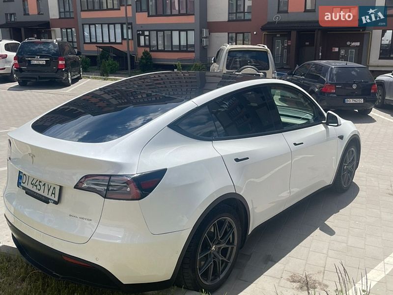 Внедорожник / Кроссовер Tesla Model Y 2021 в Тернополе