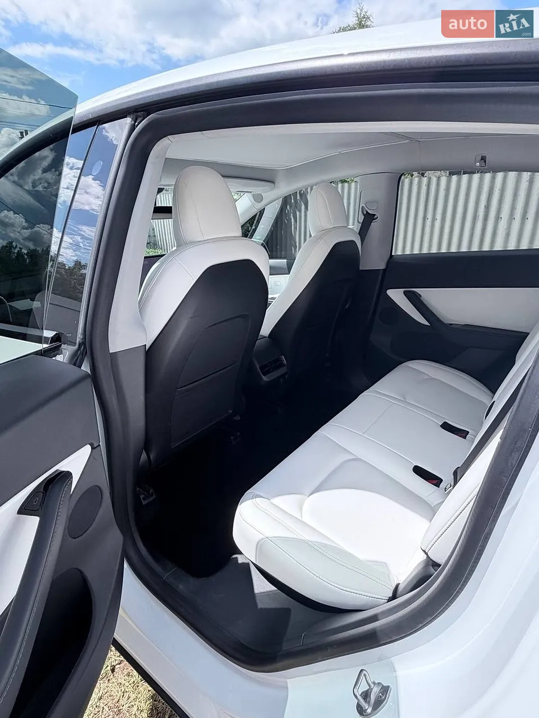 2020 Tesla Model Y - мініатюра 16