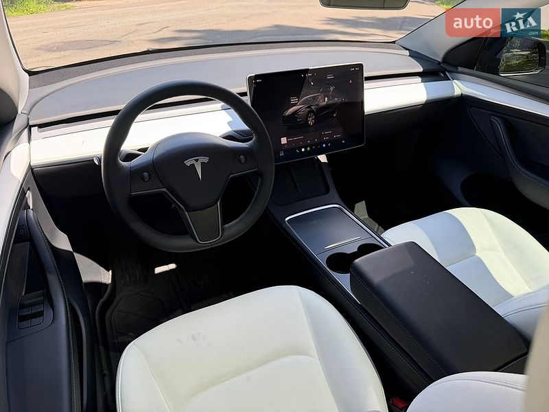 Позашляховик / Кросовер Tesla Model Y 2023 в Броварах