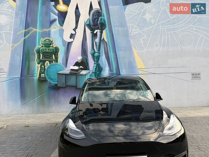 Позашляховик / Кросовер Tesla Model Y 2022 в Львові