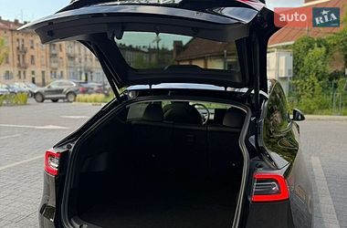Позашляховик / Кросовер Tesla Model Y 2022 в Львові