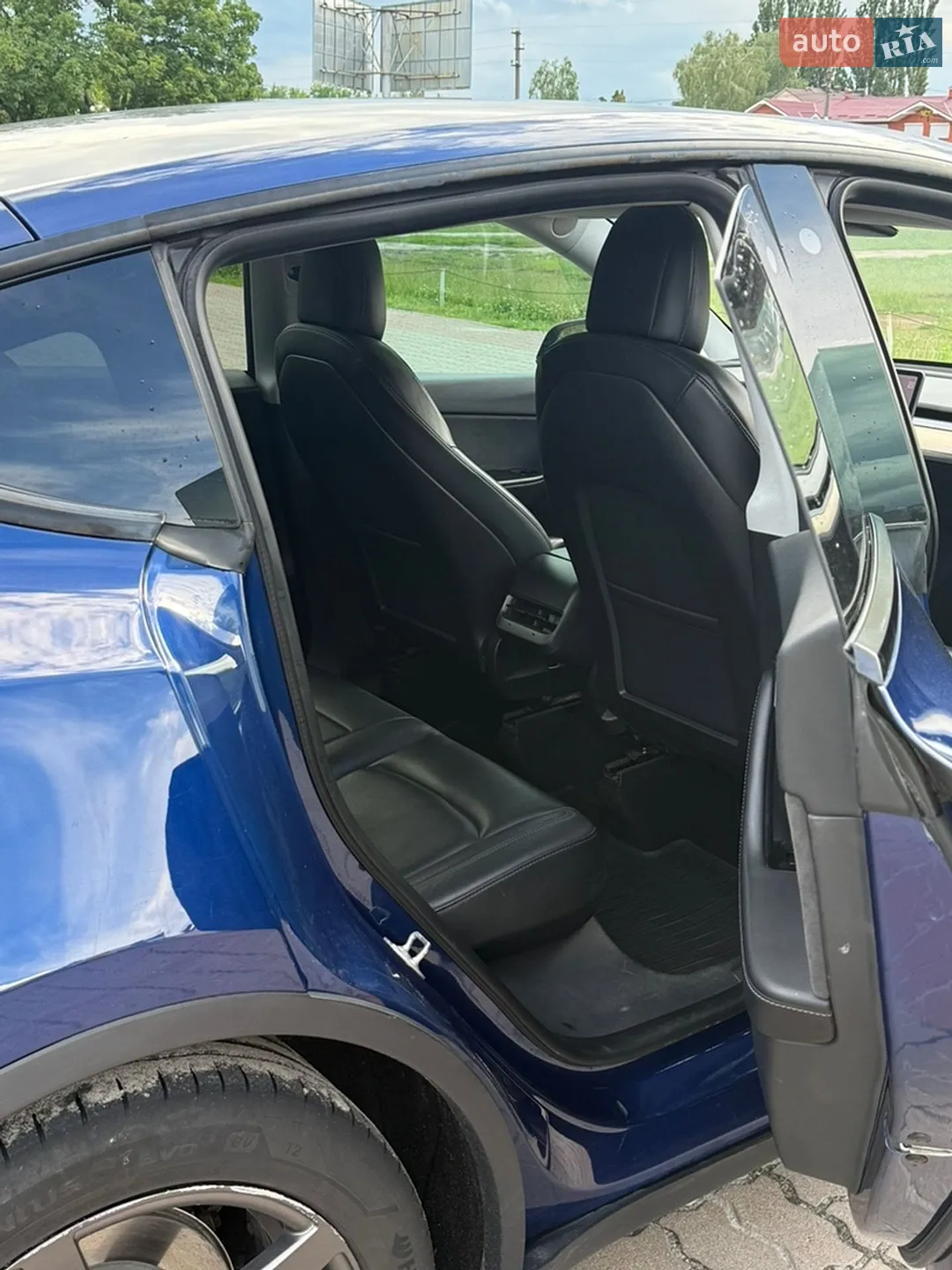 2021 Tesla Model Y - мініатюра 8