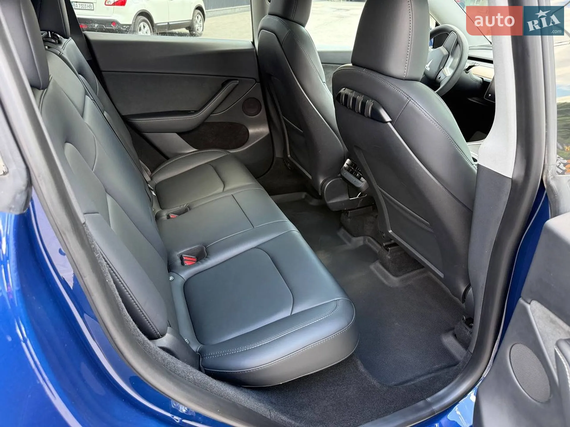 2023 Tesla Model Y - мініатюра 29