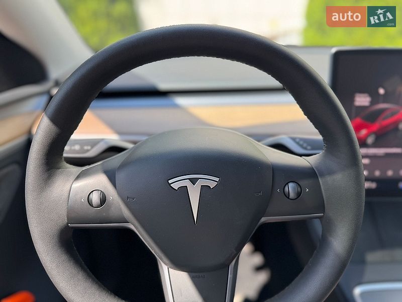 Внедорожник / Кроссовер Tesla Model Y 2023 в Днепре фото 27 Внедорожник / Кроссовер Tesla Model Y 2023 в Днепре