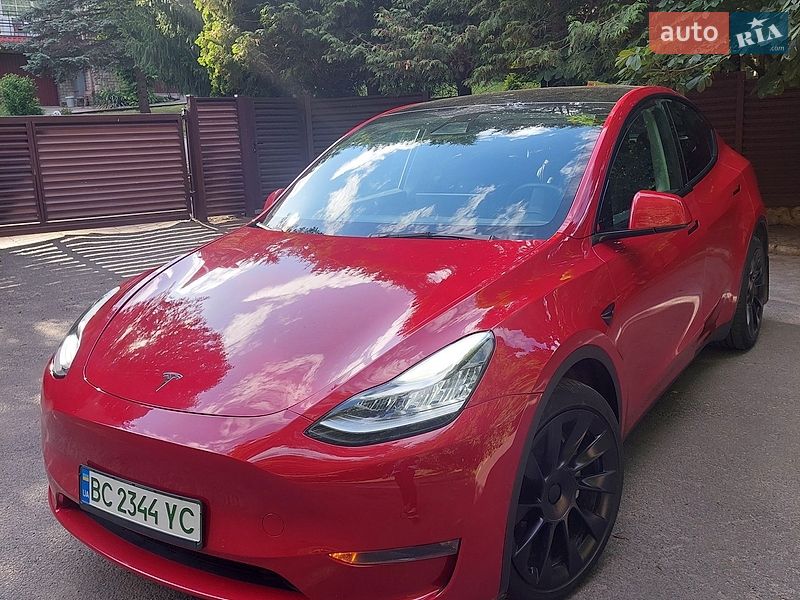 Tesla Model Y 2022