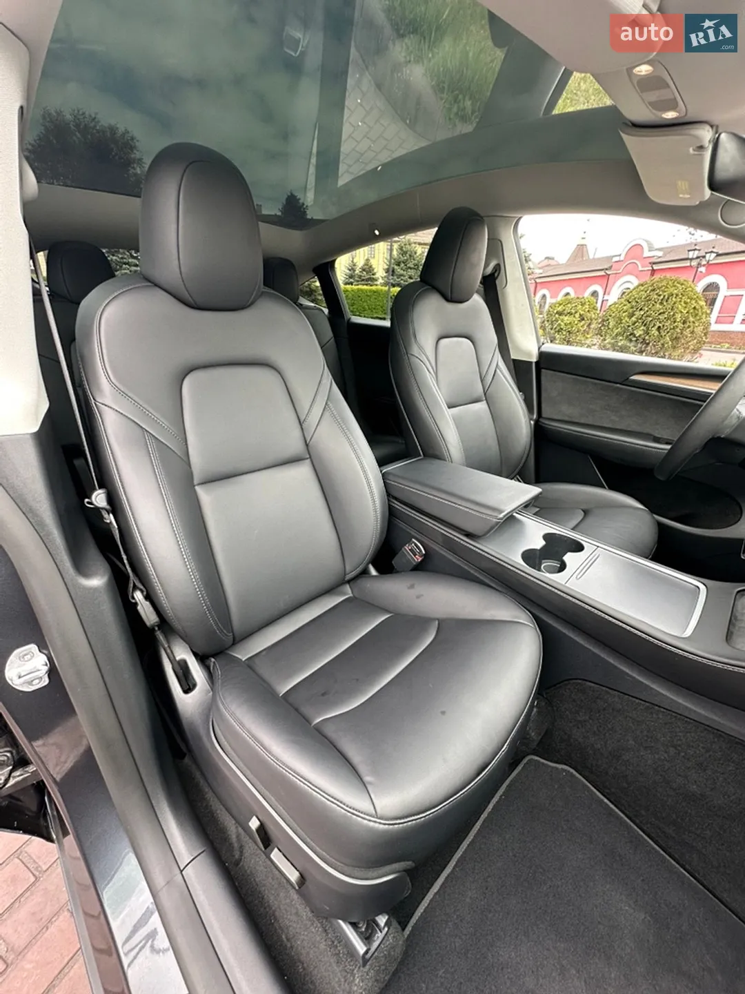 2024 Tesla Model Y - мініатюра 28
