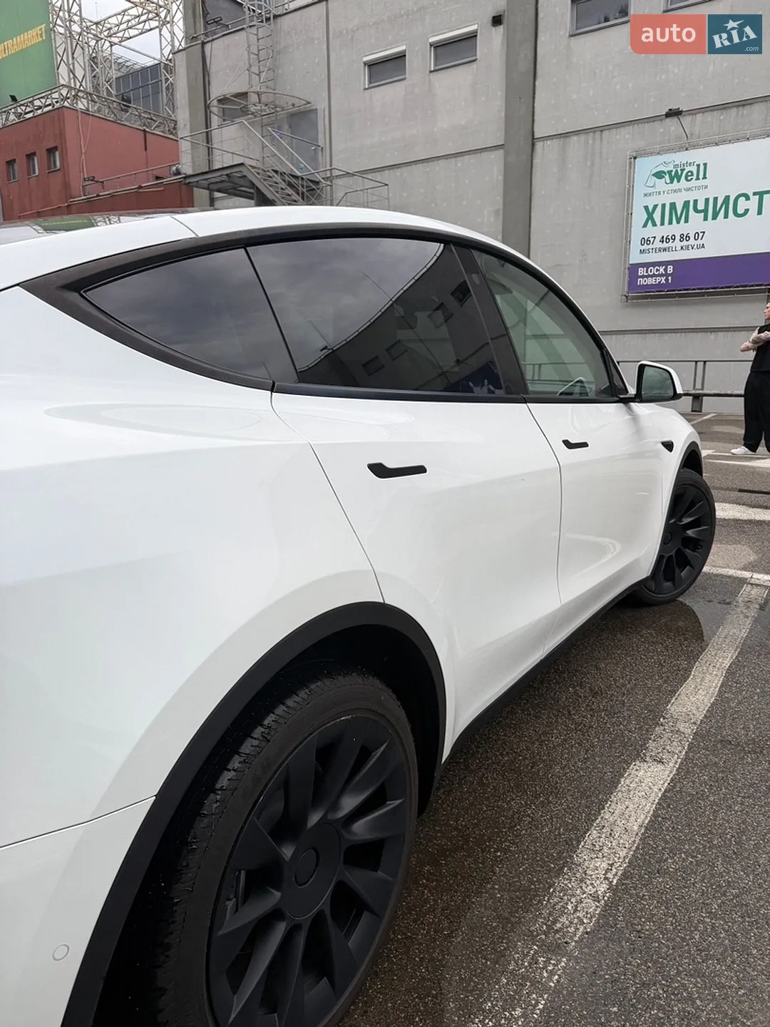 2022 Tesla Model Y - мініатюра 11