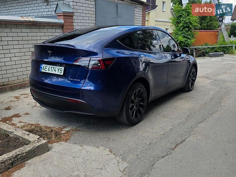 Внедорожник / Кроссовер Tesla Model Y 2023 в Днепре
