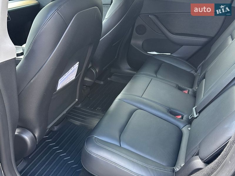 Позашляховик / Кросовер Tesla Model Y 2022 в Харкові фото 10 Позашляховик / Кросовер Tesla Model Y 2022 в Харкові