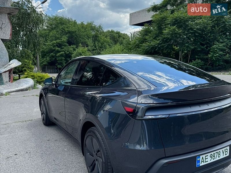 Внедорожник / Кроссовер Tesla Model Y 2025 в Днепре фото 8 Внедорожник / Кроссовер Tesla Model Y 2025 в Днепре