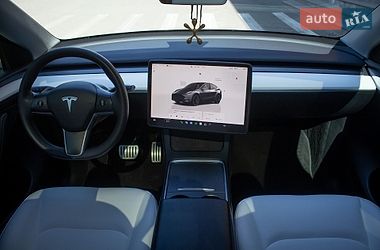 Позашляховик / Кросовер Tesla Model Y 2022 в Києві