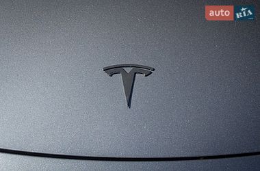 Позашляховик / Кросовер Tesla Model Y 2022 в Києві