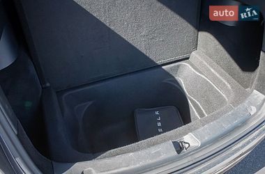 Позашляховик / Кросовер Tesla Model Y 2022 в Києві