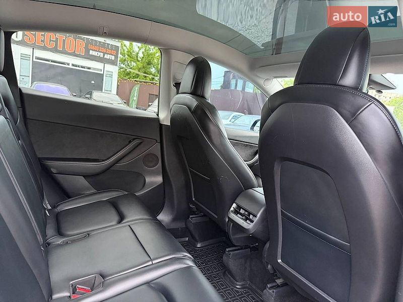 Внедорожник / Кроссовер Tesla Model Y 2022 в Харькове