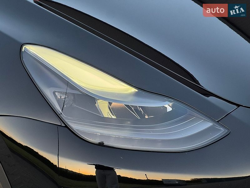 Внедорожник / Кроссовер Tesla Model Y 2023 в Виннице