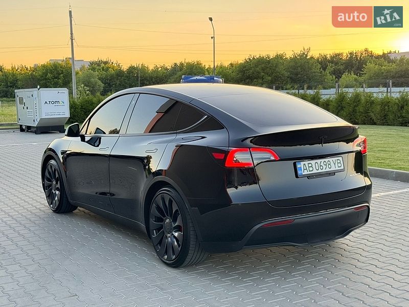Внедорожник / Кроссовер Tesla Model Y 2023 в Виннице