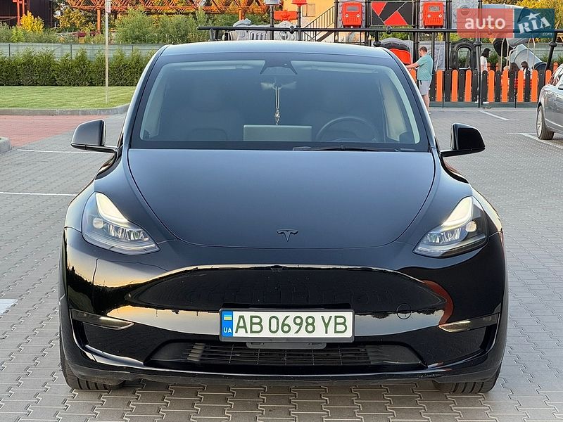 Внедорожник / Кроссовер Tesla Model Y 2023 в Виннице