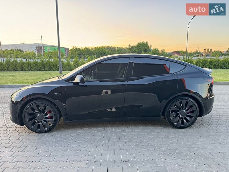 Внедорожник / Кроссовер Tesla Model Y 2023 в Виннице