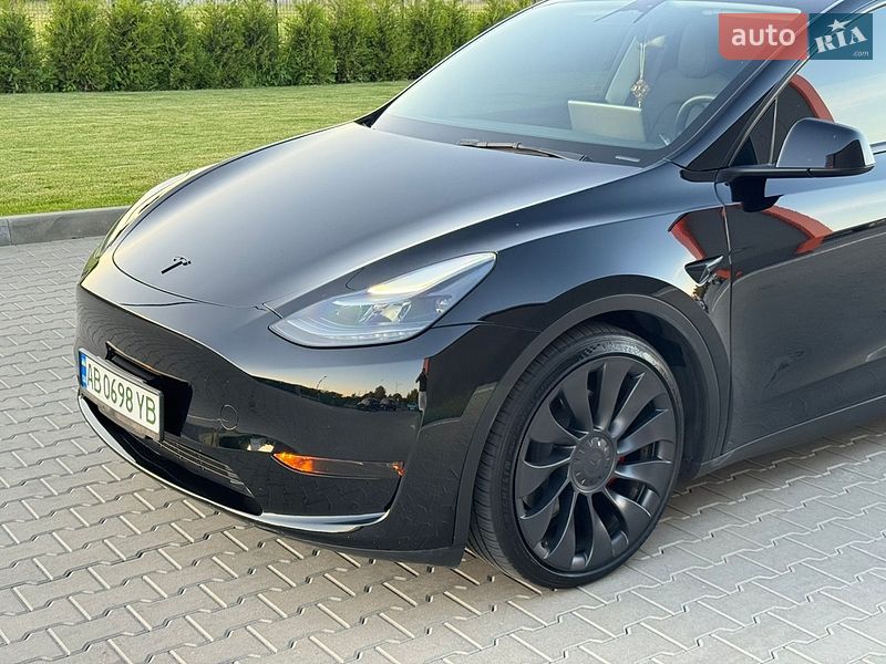 Внедорожник / Кроссовер Tesla Model Y 2023 в Виннице