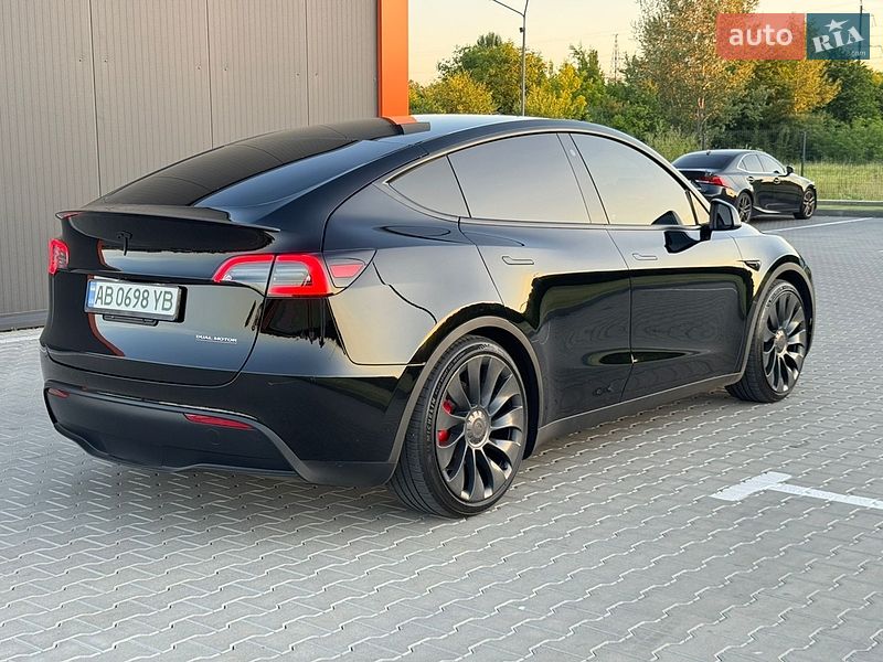 Внедорожник / Кроссовер Tesla Model Y 2023 в Виннице