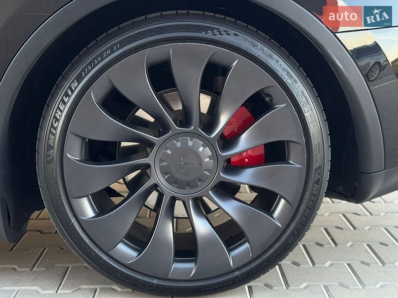 Внедорожник / Кроссовер Tesla Model Y 2023 в Виннице
