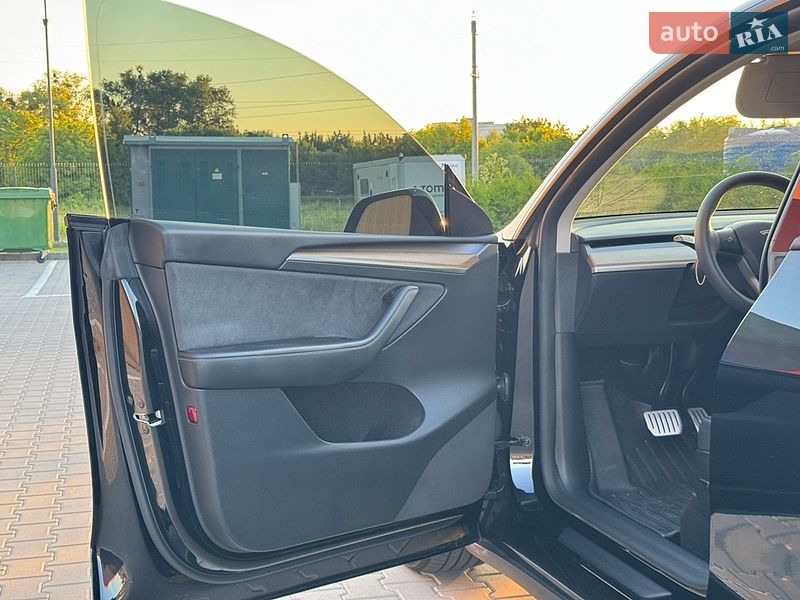 Внедорожник / Кроссовер Tesla Model Y 2023 в Виннице