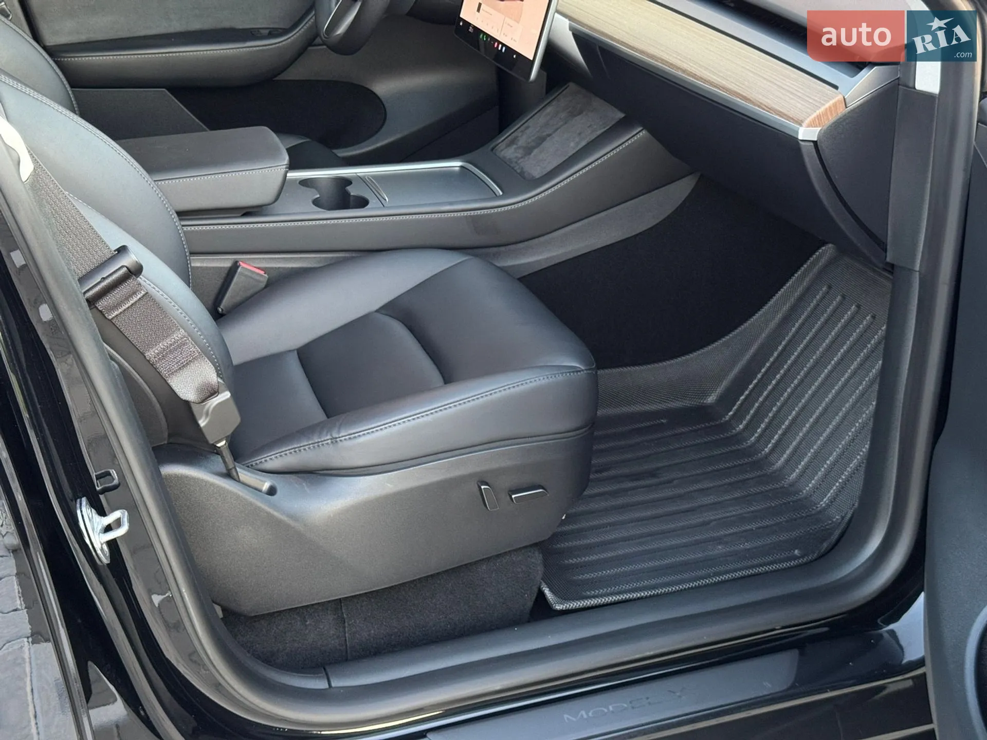 2023 Tesla Model Y - мініатюра 36
