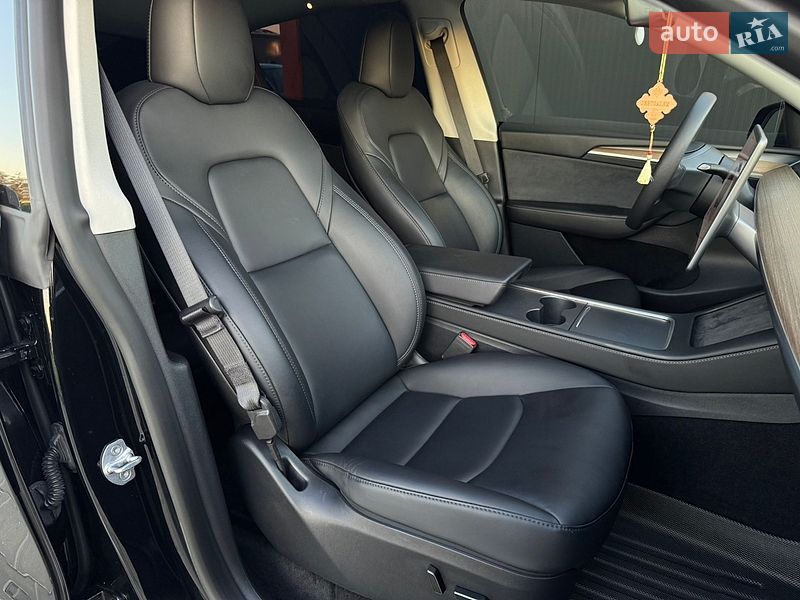 Внедорожник / Кроссовер Tesla Model Y 2023 в Виннице