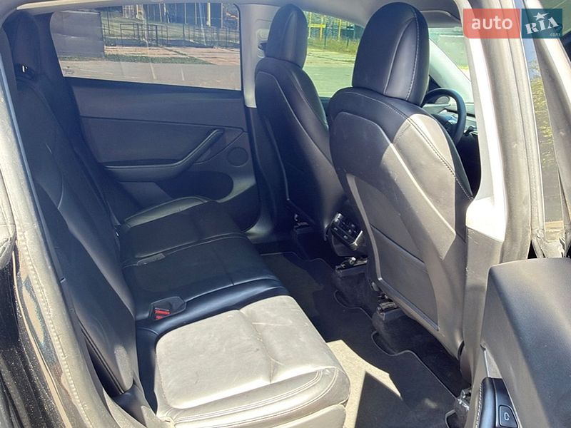 Внедорожник / Кроссовер Tesla Model Y 2021 в Чернигове