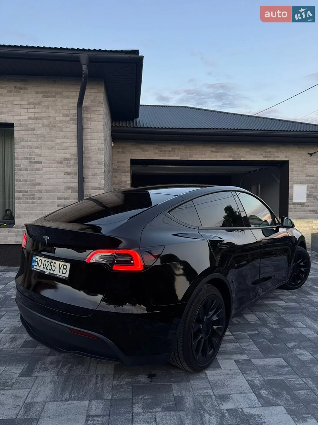 2021 Tesla Model Y - мініатюра 8