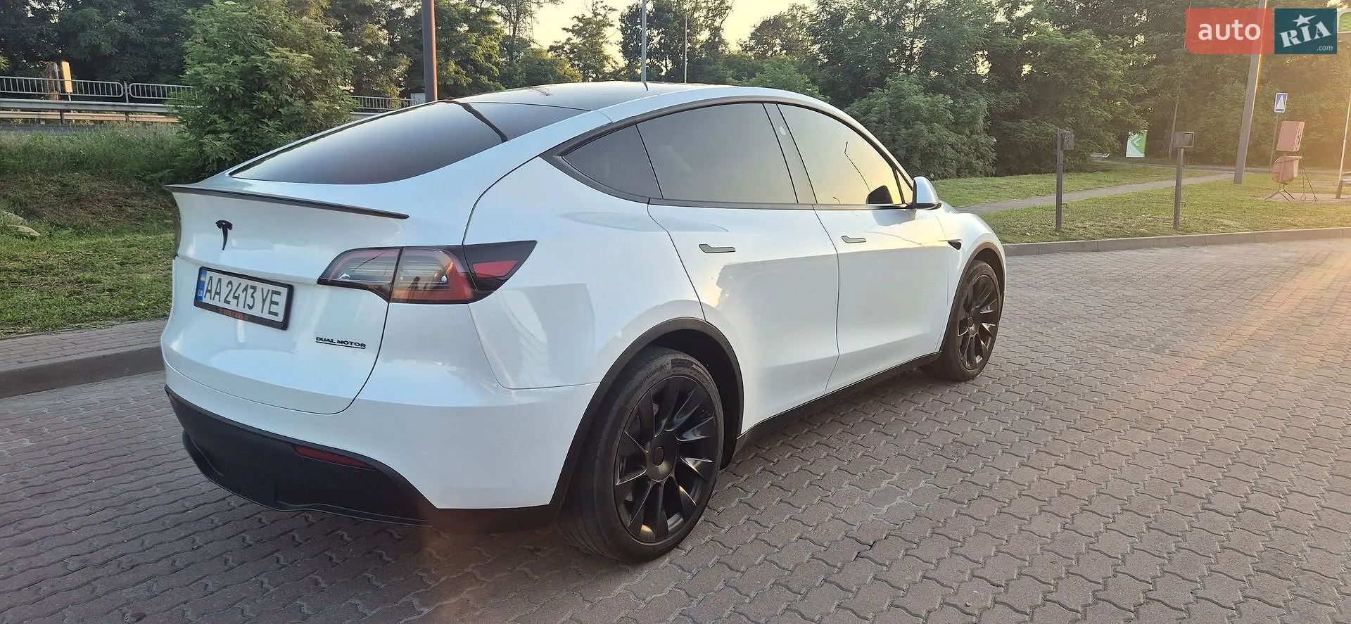 2023 Tesla Model Y - мініатюра 5