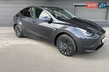 Внедорожник / Кроссовер Tesla Model Y 2024 в Киеве