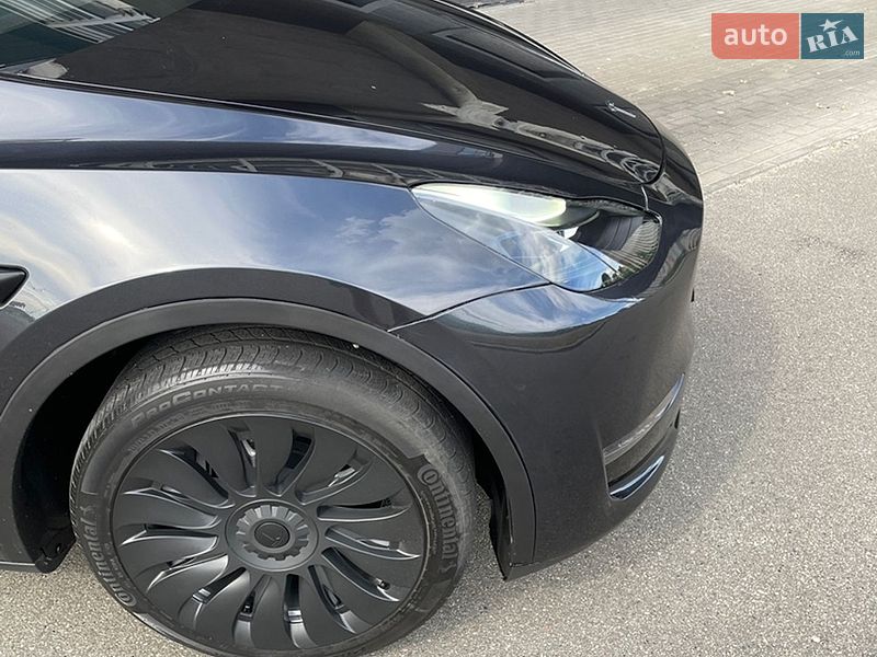 Внедорожник / Кроссовер Tesla Model Y 2024 в Киеве