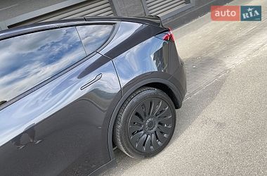 Внедорожник / Кроссовер Tesla Model Y 2024 в Киеве