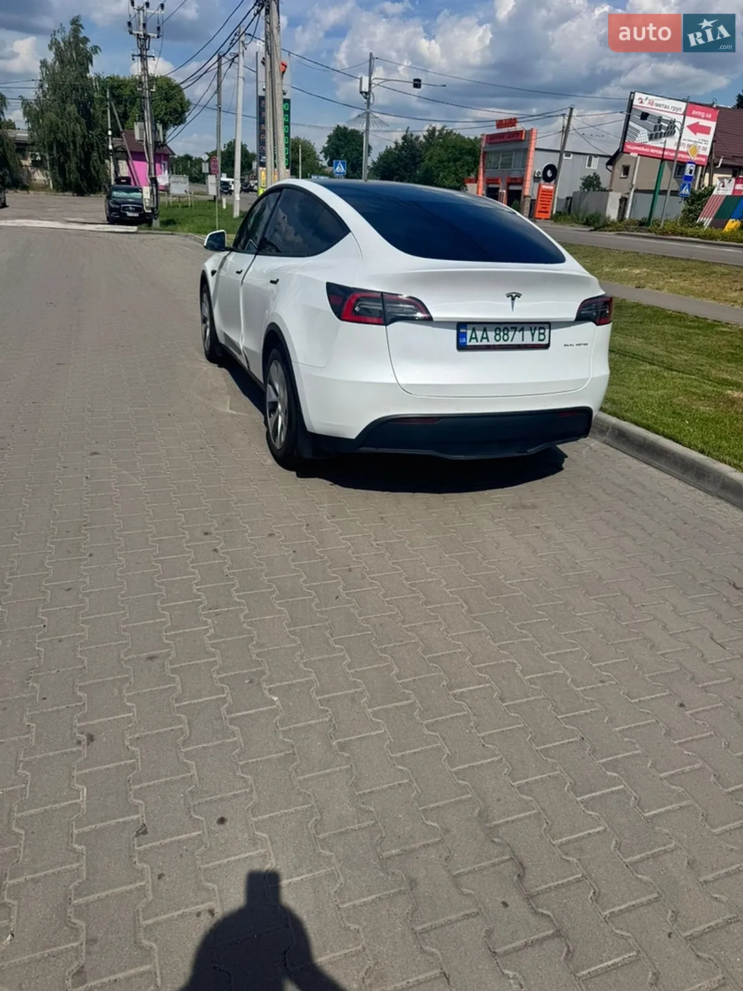 2021 Tesla Model Y - мініатюра 3
