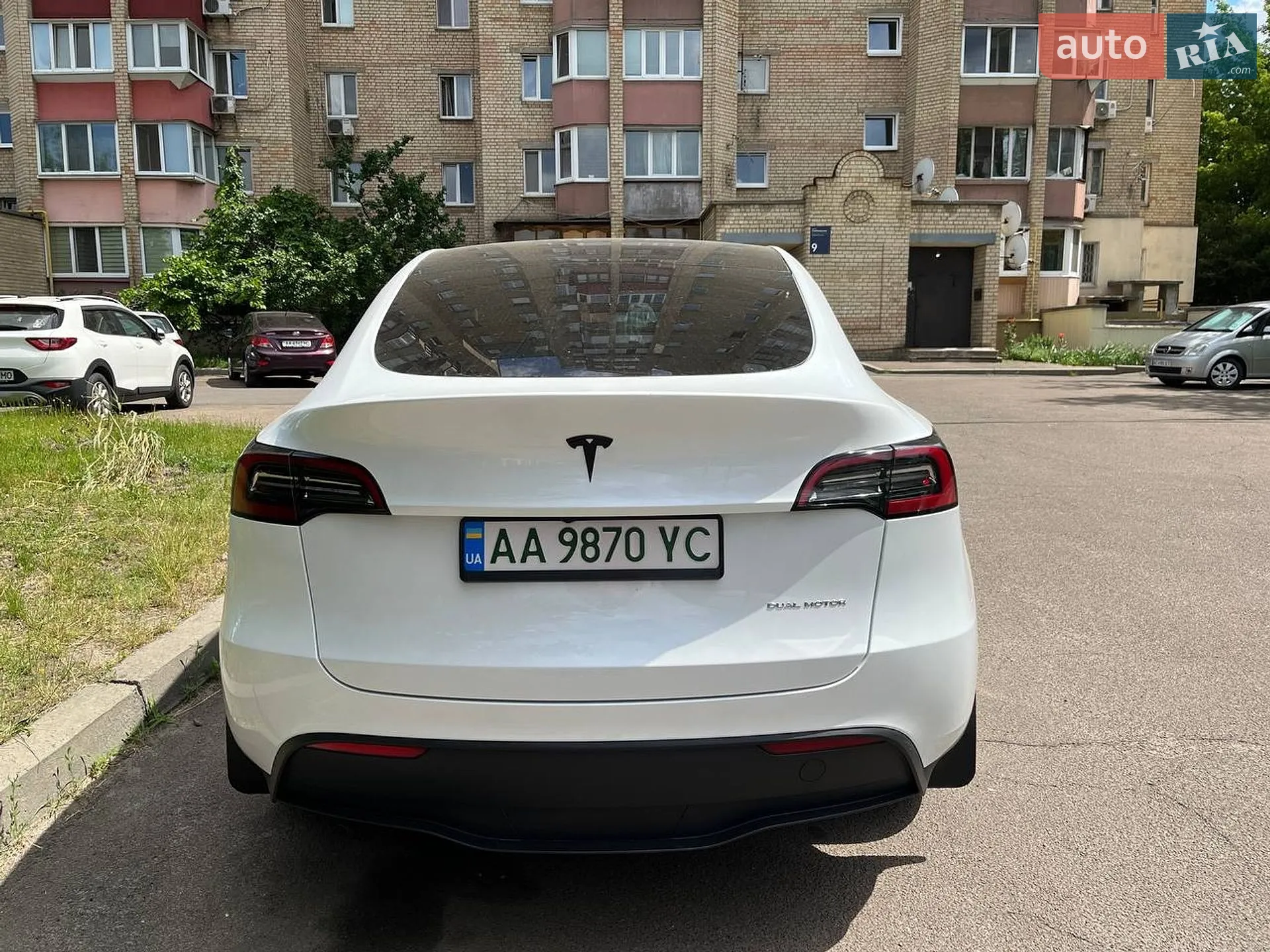 2024 Tesla Model Y - мініатюра 4