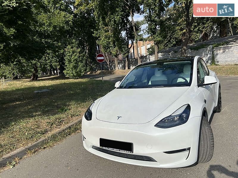 Внедорожник / Кроссовер Tesla Model Y 2022 в Ужгороде